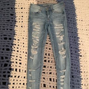 American eagle distressed size 4 jeans